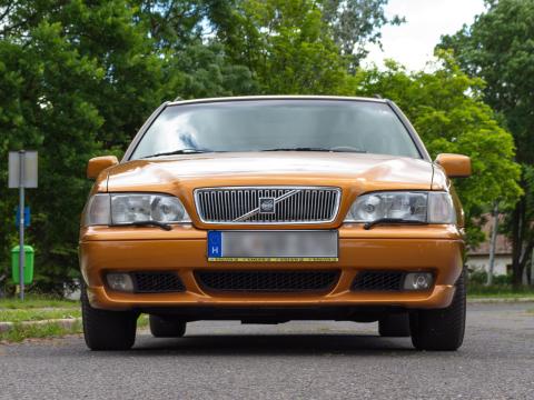 Volvo V70R SAFFRAN (1998)